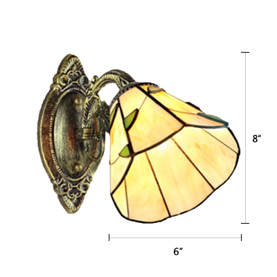 1 Light Wall Sconce with 6''W Leaf Pattern Glass Shade in Amber Finish