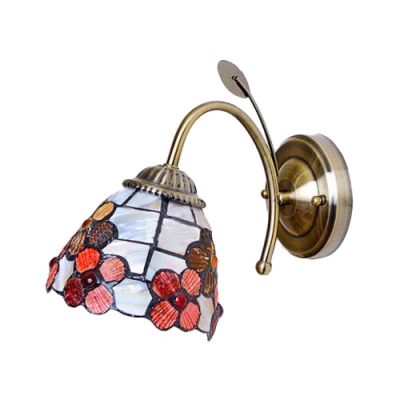 Floral Shelly Wall Lamp Traditional Tiffany Style Stained Glass Wall Sconce in Beige for Bedroom