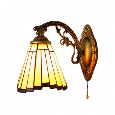 Geometric Wall Sconce Simple Tiffany Style Stained Glass Wall Light in Amber for Bungalow Villa