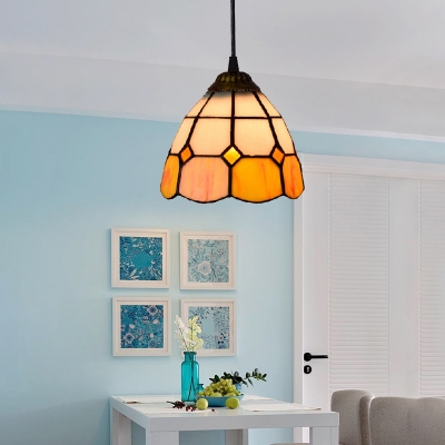 5.5 Inch Width Tiffany Style Polygon Shape Shade Mini Pendant Light