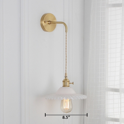 Milky Glass Scalloped Suspender Wall Light Modern Fashion 1 Bulb Wall Sconce in Brass Finish