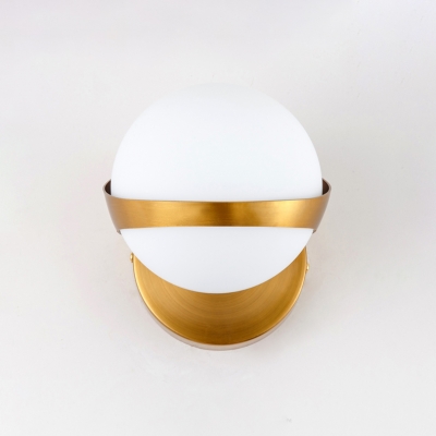 Modern Fashion Ball Sconce Light Frosted Glass Single Head Wall Mount Light in Gold