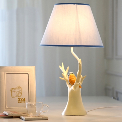 1 Light Tapered Reading Light with Beige Resin Bird Decoration Lodge Style Indoor Standing Table Light
