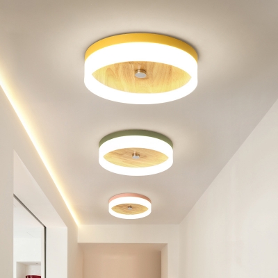 Circular LED Flush Mount Modernism Colorful Wooden Base Ceiling Fixture for Game Room Kindergarten