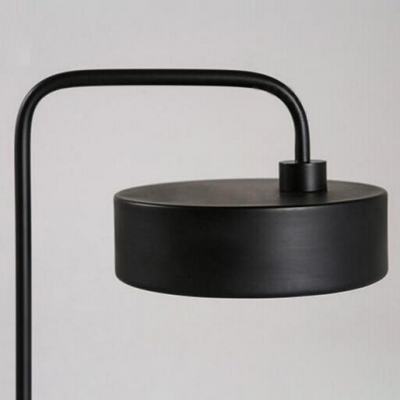 Round Shade LED Table Lamp Simple Modern Steel Rotatable Desk Light in Black for Office