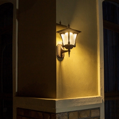 Solar Lantern Wall Light Outdoor Clear Glass Waterproof Security Lamp in Warm/White