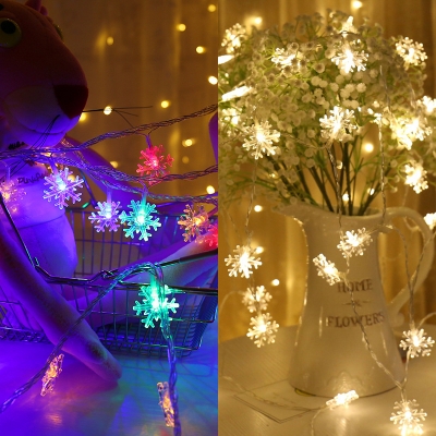10/20ft LED String Lights Remote Control Hanging Lights with Battery and Snowflake Decoration