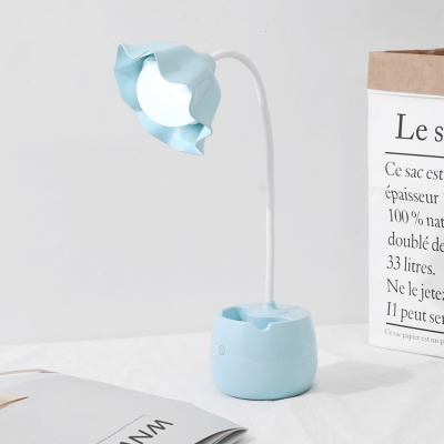 Flower Shape LED Reading Light USB Charging Port Pen Holder Design Desk Lighting for Bedroom Dormitory