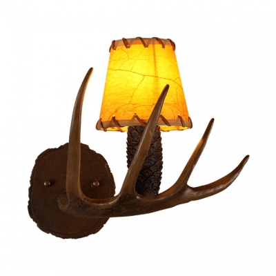Brown Antlers Shape Sconce Single Light Antique Style Resin and Glass Wall Sconce for Living Room