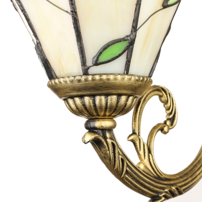 Tiffany Style Leaf Wall Sconce Amber Glass Wall Lamp with Pull Chain for Bedroom Staircase