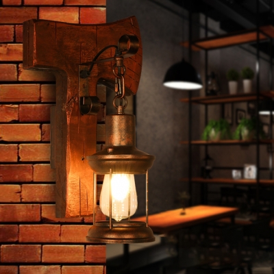 Rustic Lantern Wall Lamp Metal One Light Rustic Copper Wall Sconce with Wooden Base for Restaurant