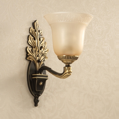 Engraving Arm Bell Shade Wall Sconce Kitchen Bathroom 1/2 Lights Antique Style Sconce Light with Leaf Body