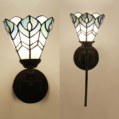 Stained Glass Bloom Pattern Wall Light Bedroom 1 Light Mediterranean Style Sconce Light with Curved/Twist Arm
