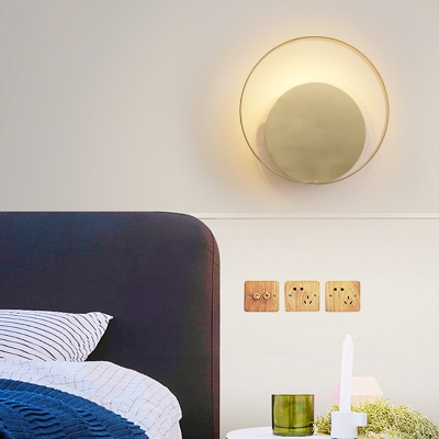 Round Sconce Light Postmodern Metal Wall Light in White/Warm White for Living Room
