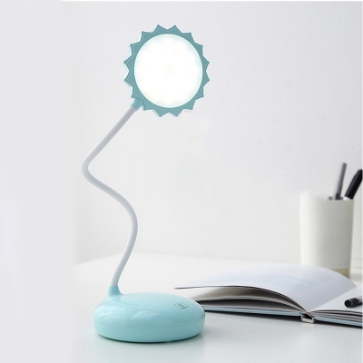 USB Charging Port Desk Light Eye Caring Flexible Gooseneck Reading Light with Touch Sensor for Bedroom