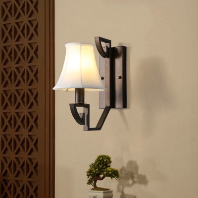 White Curved Shade Wall Sconce 1 Light Traditional Metal and Fabric Sconce Light for Hotel