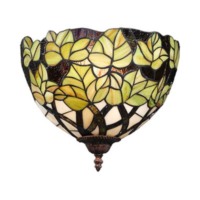 Tiffany Style Rustic Wall Light 1 Light Green Leaf Stained Glass Sconce Light for Bedroom