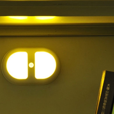 Battery Powered 10 LED Night Light Infrared Sensing Dusk to Dawn Sensing Cabinet Lighting with White/Yellow Lighting