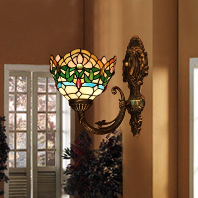 Plant Pattern Wall Light Tiffany Style Antique Stained Glass Sconce Light for Bedroom Living Room