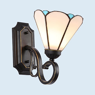 Tiffany Style Sconce Light with 4 Pattern Choice 1 Light Stained Glass and Metal Wall Lamp for Restaurant