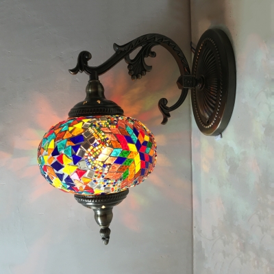 Art Deco Globe Wall Light One Light Colorful Glass Sconce Light in Green/Red for Living Room