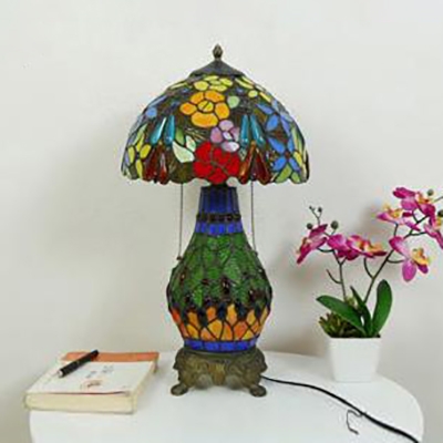 Colorful Flower/Grape/Petunia Desk Lamp 3 Lights Antique Tiffany Stained Glass Table Light for Bedroom