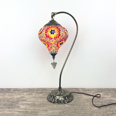 Art Deco Heart Desk Light Single Head Plug-In Stained Glass Table Lamp for Living Room