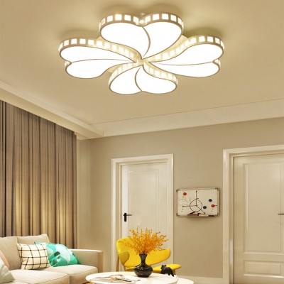Kids Heart LED Flushmount Light with Crystal Metal White Ceiling Lamp with White Lighting/Third Gear for Kindergarten
