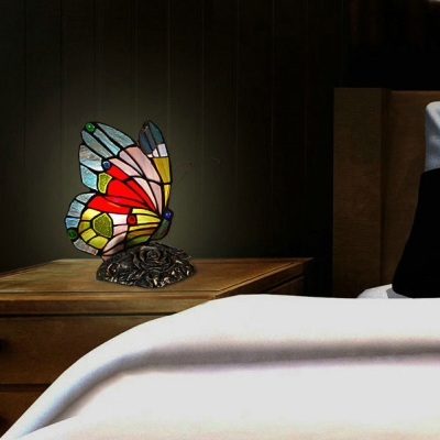 Stained Glass Butterfly Desk Light 1 Head Tiffany Antique Plug-In Table Light with Flower Body