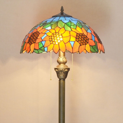 Vintage Stylish Baroque/Sunflower Floor Light 1 Light Stained Glass Floor Lamp for Study Room