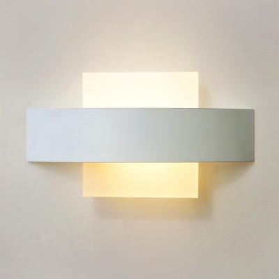 Acrylic Circle/Square Wall Lamp Bedroom Hallway Simple Style White LED Sconce Light in Warm
