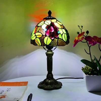 Single Light Table Light with Bead/Flower/Grape Tiffany Rustic Stained Glass Desk Light for Hotel