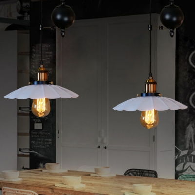 Vintage Scalloped Edge Pendant Light with Pulley 1 Head White Hanging Lamp for Restaurant