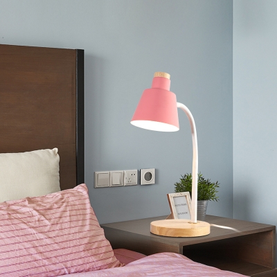 Bedroom LED Desk Light with Flexible Gooseneck Eye-Caring Metal 1 Light Modern Reading Light in Black/Green/Pink/White