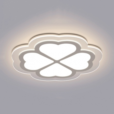 Modern White LED Ceiling Fixture Lucky Clover Metal Flush Mount Light in Warm White/White/Stepless Dimming