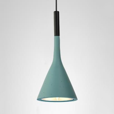Nordic Style Funnel Pendant Light 1 Light Metal Hanging Light in Blue/Green/Red for Dining Table
