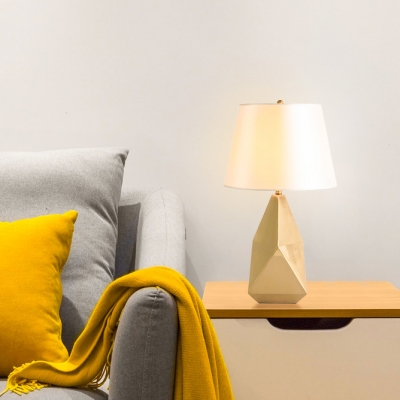 Metal Conical Body Study Light 1 Light Creative Desk Light in Brass for Living Room