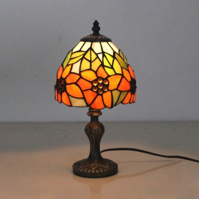 Antique Beige/Blue/Orange Desk Light with Plug Cord 1 Light Stained Glass Desk Lamp for Study Room