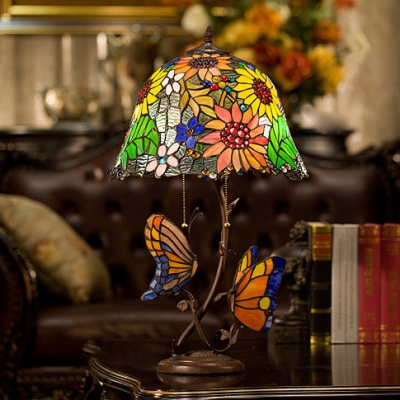 2 Lights Blossom Table Light with Butterfly Rustic Tiffany Stained Glass Table Lamp for Restaurant
