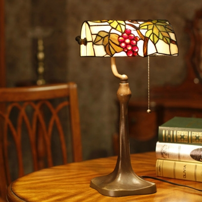 Grape/Rose Living Room Table Light with Pull Chain Stained Glass Single Light Tiffany Banker Lamp