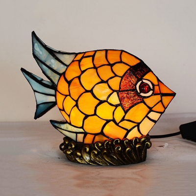1 Light Fish Desk Light Tiffany Cute Stained Glass Night Light in Yellow for Baby Bedroom