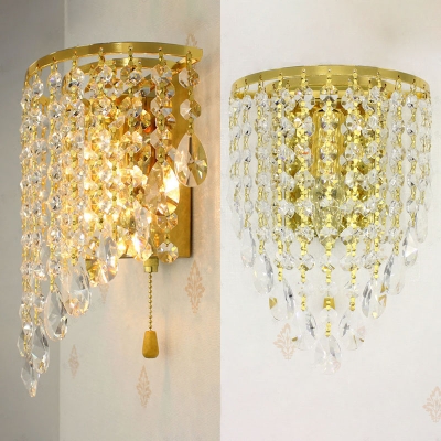 One Bulb Candle Wall Sconce Luxurious Striking Crystal Sconce Light in Gold for Study Room