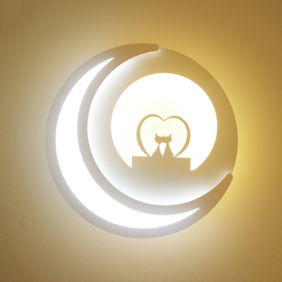 Crescent Shaped Wall Light Modern Stylish Acrylic LED Sconce Light in White Finish for Kid Bedroom