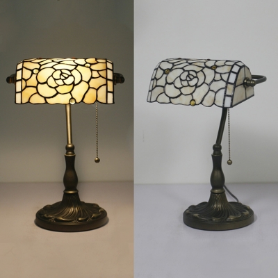Beige Blossom Table Light 1 Head Tiffany Vintage Art Glass Banker Lamp for Bedroom Office