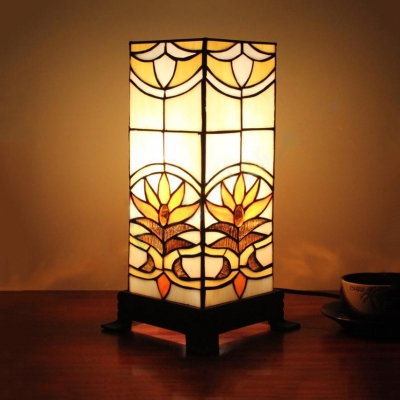 Hotel Rectangle Desk Light Stained Glass 1 Light Tiffany Traditional Night Light with Plug-In Cord