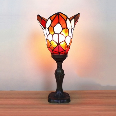 Tiffany Vintage Table Light Single Light Stained Glass Night Lamp in Green/Red/Yellow for Child Bedroom