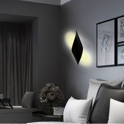 Curl Wall Sconce Lighting Modern Simple Metal Black/White Wall Mounted Light for Bedroom