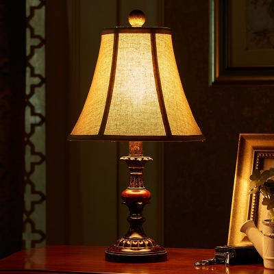 1-Light Bell Table Lighting Traditional Style Beige Fabric Shade Table Lamp for Bedside