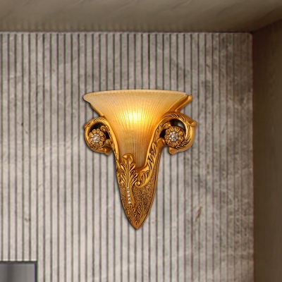Vintage Style Bell Wall Sconce Lamp 1 Light Yellow Glass Wall Mount Light in Gold for Bedroom