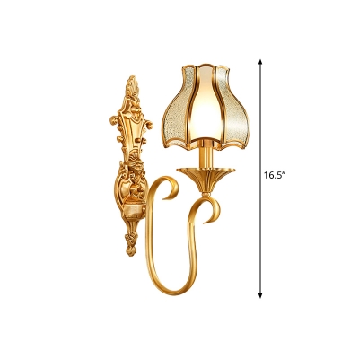 Curving Living Room Wall Sconce Traditional Metal 1/2 Bulbs Brass Wall Mounted Light Fixture